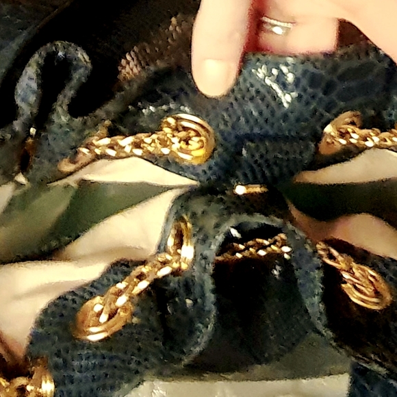 Michael Kors Large Patent Leather Snake Embossed Navy Blue Handbag.  - Picture 9 of 9